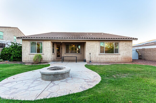 Building Photo - 18225 W Montecito Ave