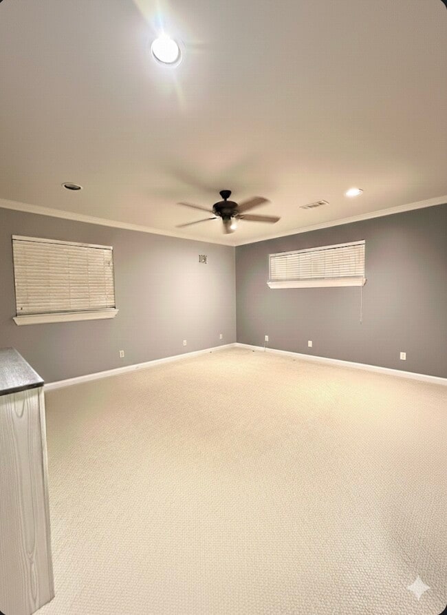 Building Photo - 9770 Tappenbeck Dr