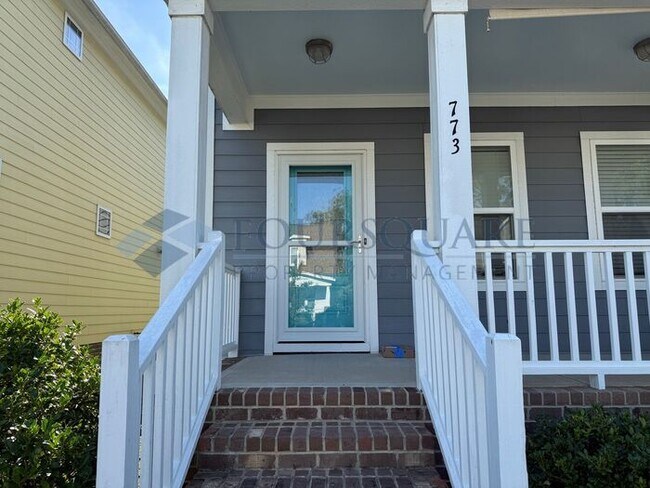 Building Photo - Lovely 3-Bedroom Home with Granite Kitchen, Office Nook & Finished Garage – Near Downtown Knightd...