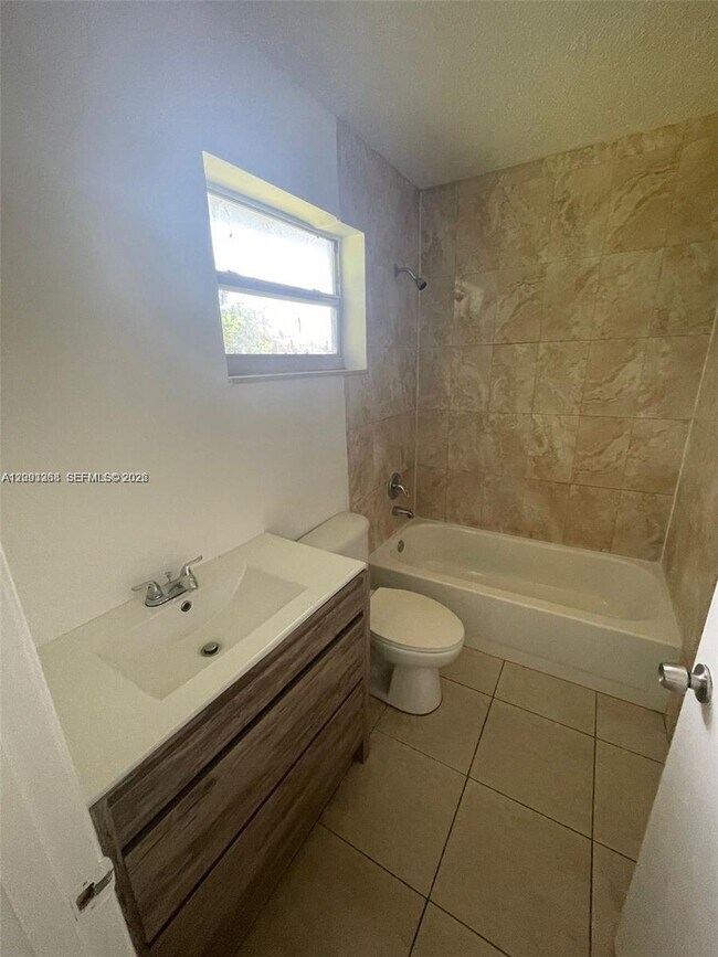 Building Photo - 757 NW 95th Terrace