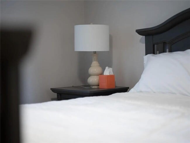 Building Photo - 262 Woodhill Rd