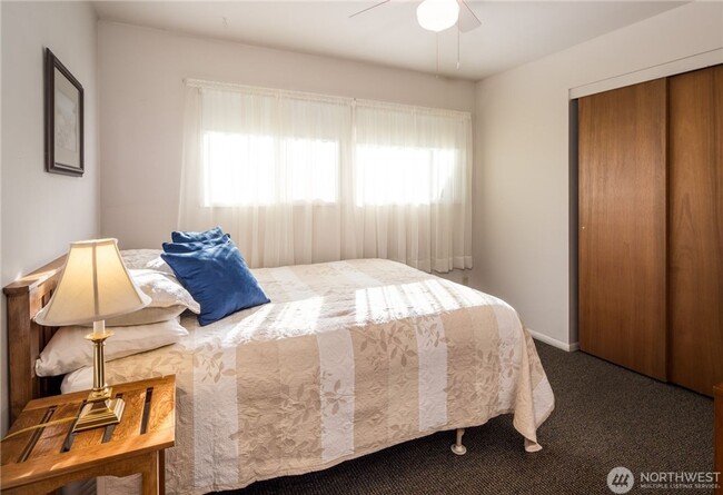 Building Photo - 2bd/.75ba Arlington Home
