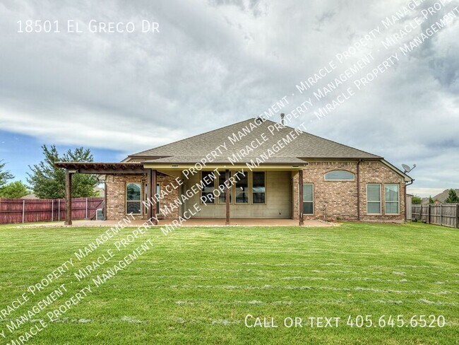 Building Photo - 18501 El Greco Dr