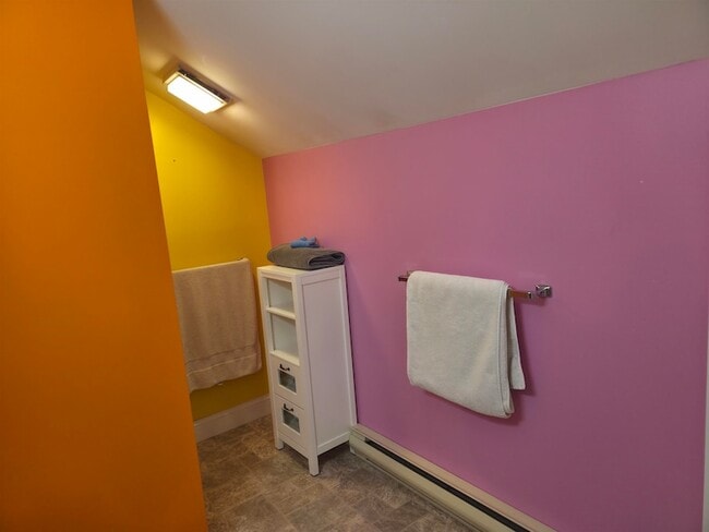 Building Photo - 112 Mountain River East Rd