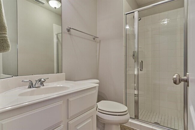 Building Photo - 20806 E Cameron Ridge Dr