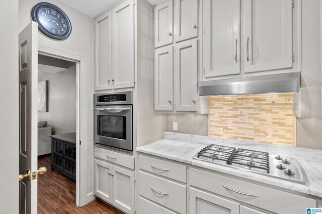 Building Photo - 1227 33rd St S