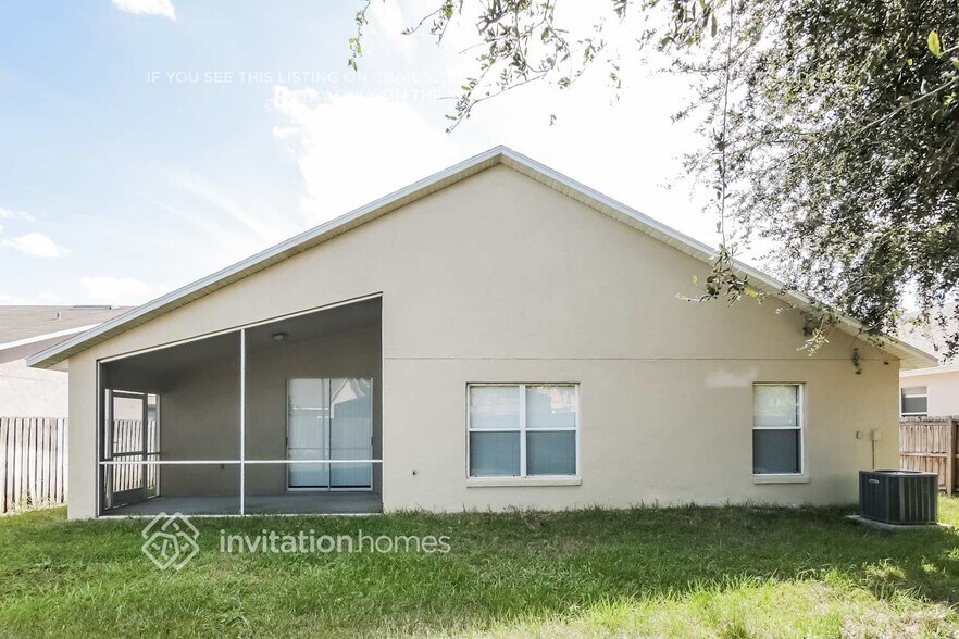 Building Photo - 9718 Bay Colony Dr