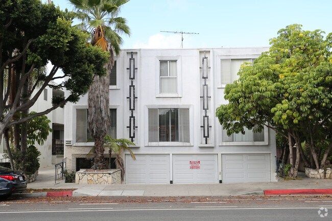 Front of building - 1028 14th St