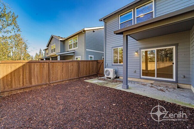 Building Photo - 2403 Trail View Ct