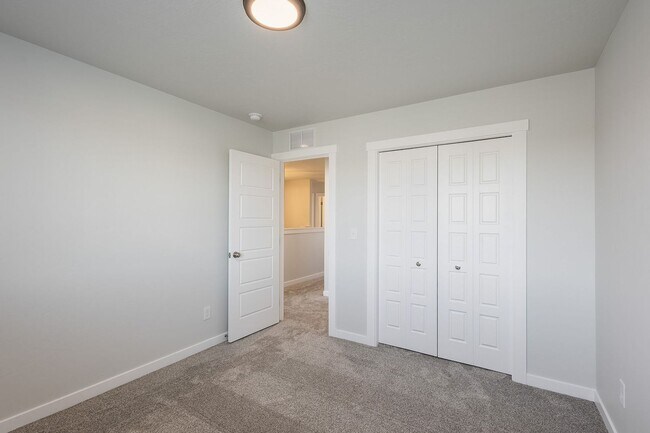 Building Photo - Brand New 4 Bed 2.5 Bath House in Star