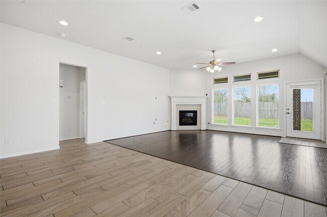 Building Photo - 20427 Noble Arabian Dr