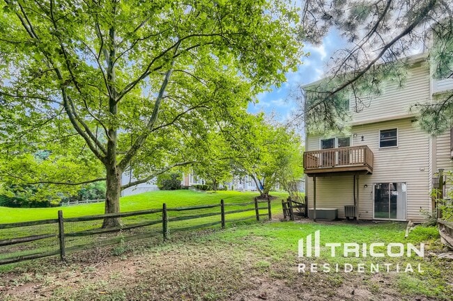 Building Photo - 3425 Clairborne Way