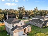 Building Photo - 414 Magnolia Ln