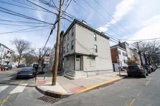 Building Photo - 74 Colgate St