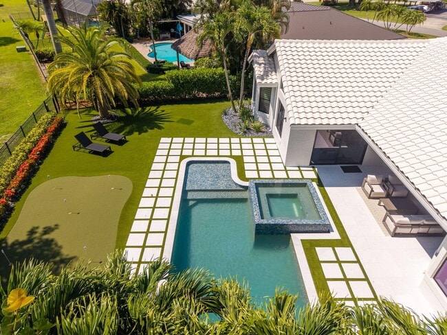 Building Photo - 10720 Ave of the PGA