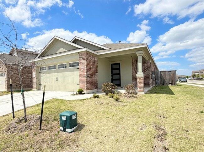 Building Photo - 305 Milliner Lp