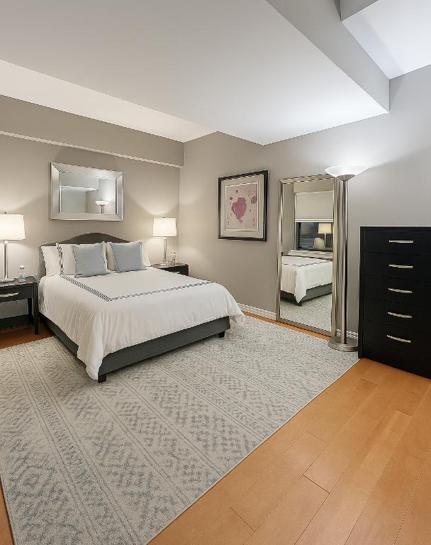 Building Photo - 1 bedroom in New York NY 10019