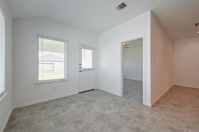 Building Photo - 1123 Lipizzan Ln