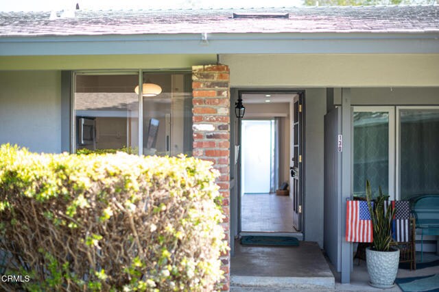 Building Photo - 130 E Alta Green