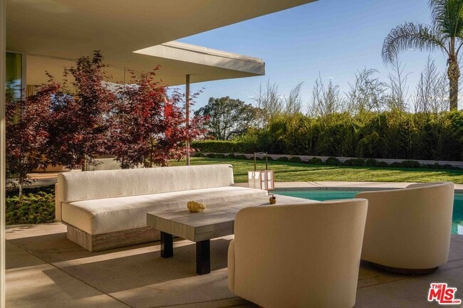 Building Photo - 1865 Loma Vista Dr