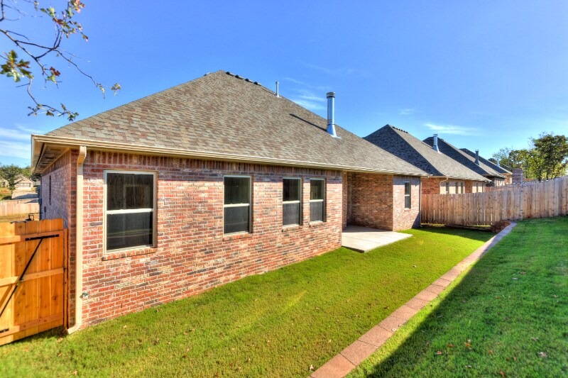 Building Photo - 2833 Tranquilo Ln