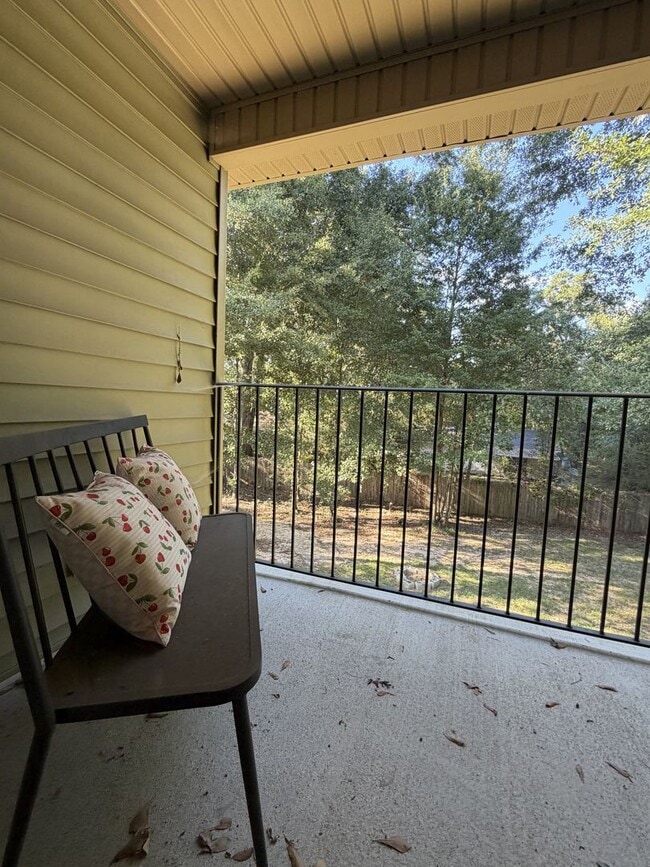 Building Photo - 3705 Azalea Dr