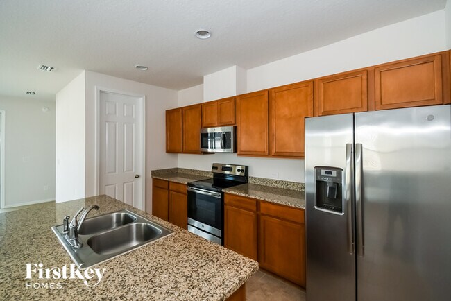 Building Photo - 95509 Hanover Ct