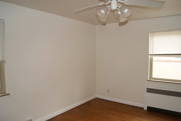 Building Photo - 4022 Paxton Ave