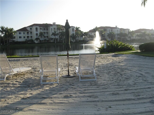 Building Photo - 20071 Sanibel View Cir