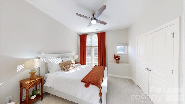 Building Photo - 1009 Park West Dr