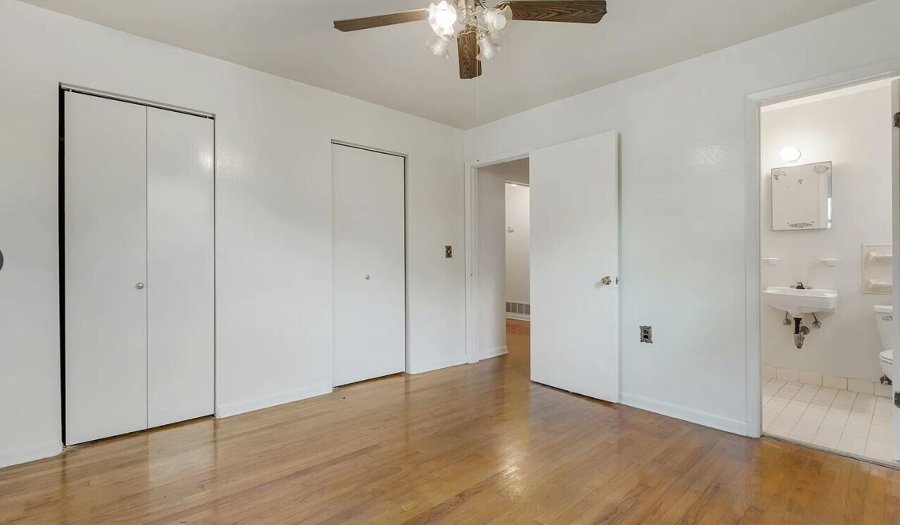 Bedroom - 1927 Grimes Ln