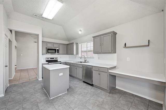 Building Photo - 2338 Stillwater Dr