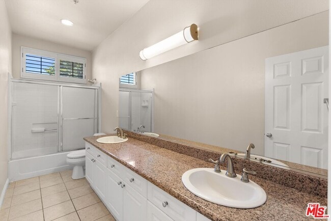 Building Photo - 15804 Crest Ln