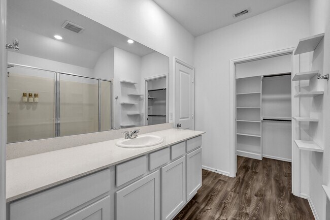 Building Photo - 19092 Sonora Chase Dr