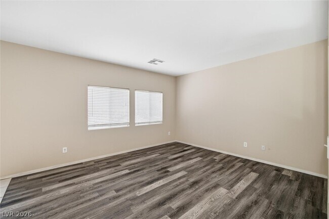 Building Photo - 528 Round Reign Ave