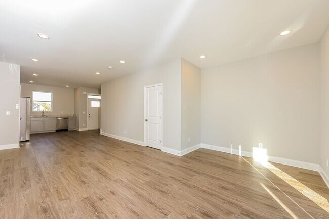 Building Photo - 1922 Addi Ln