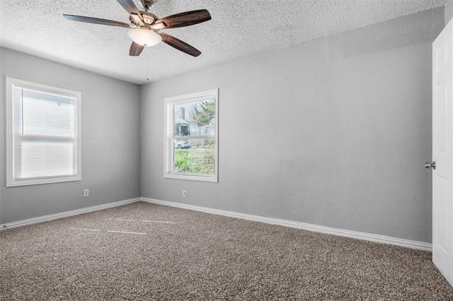 Building Photo - 2118 Lee Ave