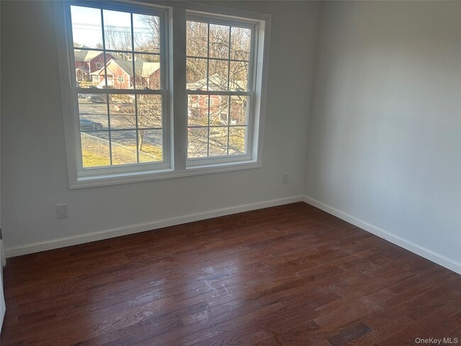 Building Photo - 15 Waldron Ave