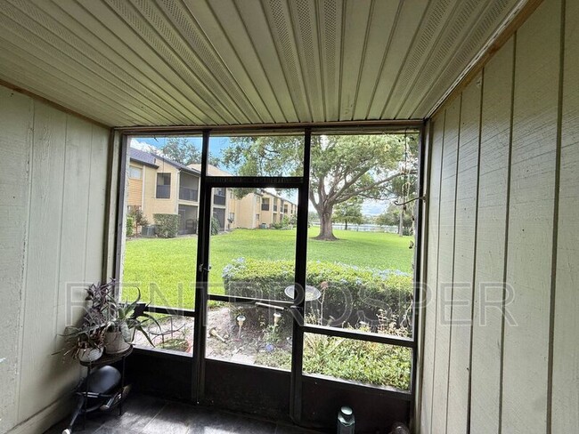 Building Photo - 938 N Lake Destiny Rd