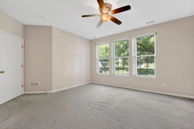 Building Photo - 1574 Millbrook Dr