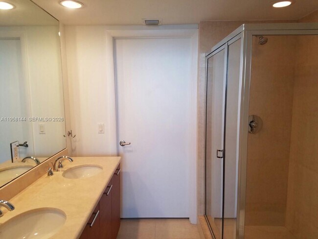 Building Photo - 50 Biscayne Blvd