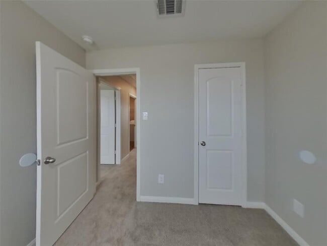 Building Photo - 500 Yearwood Ln