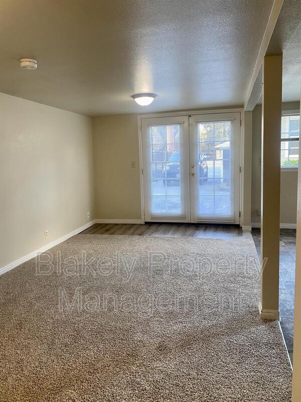 Building Photo - 3009 W Overland Rd