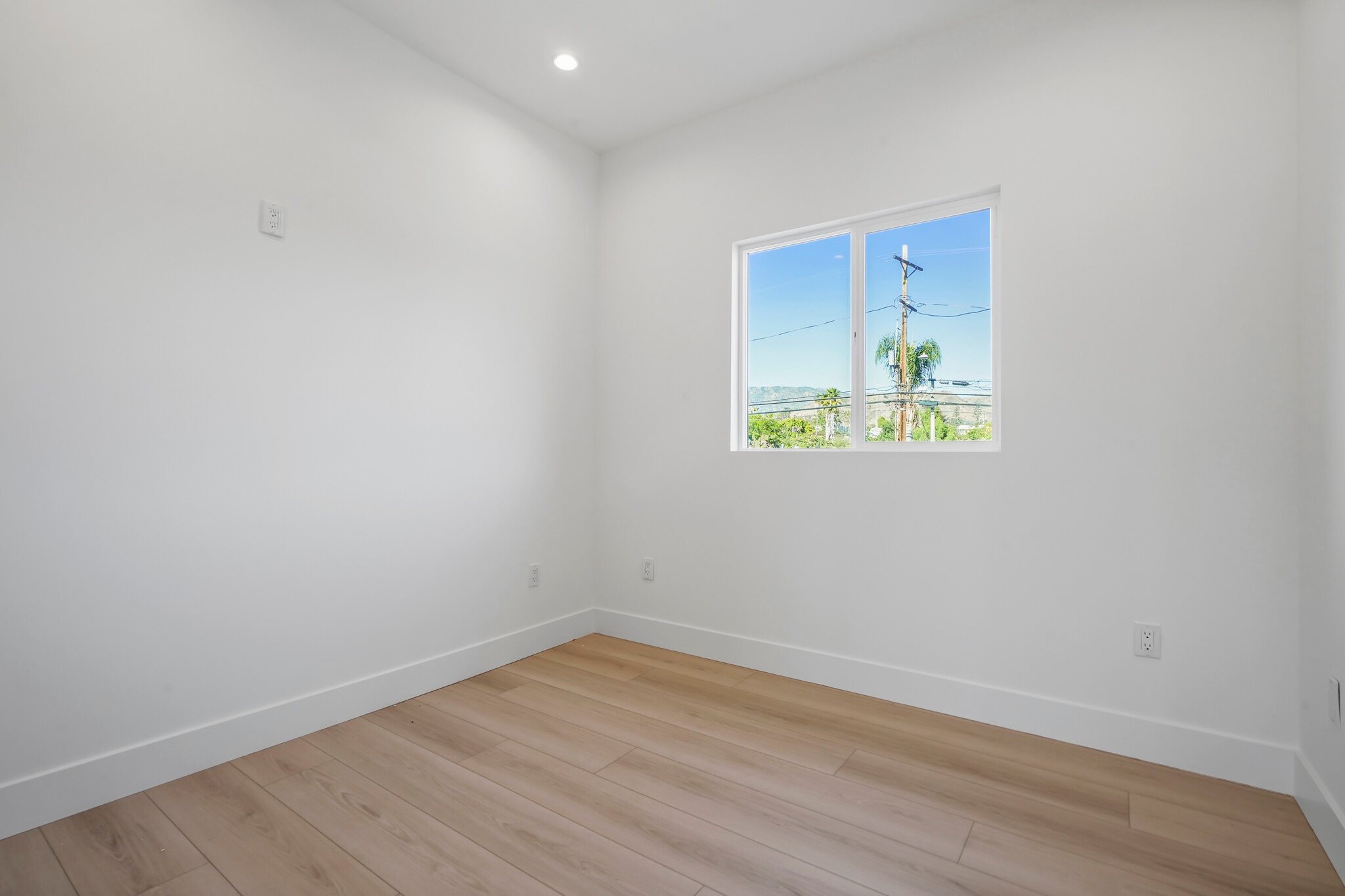 Building Photo - 11533 Dronfield Ave