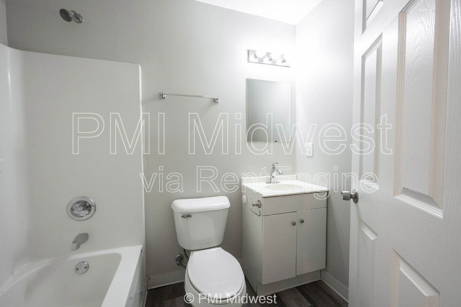 Building Photo - 622 N Linwood Ave