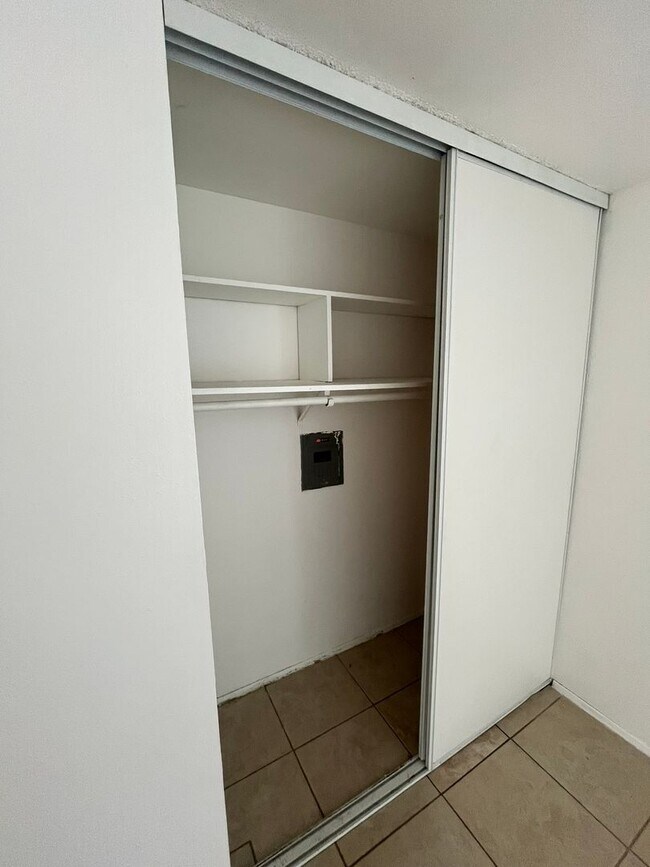 Building Photo - Beechtree 12849-51