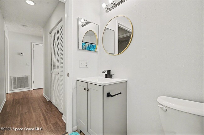 Building Photo - 2181 Agora Cir SE