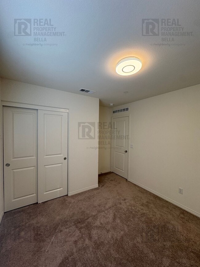 Building Photo - Spacious Corner Lot Home in Desirable Winchester Community – 3 Bed + Office + Large Backyard!