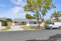 Building Photo - 3 Bedroom and 2 Bathroom Home – Close to C...