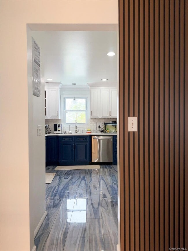 Building Photo - 10 Candlewood Rd